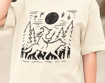 T-shirt heks rijden wolf, Gothic Forest Ritual, T-shirt heidense hekserij, T-shirt Nordic Witch Art, shirt Wolf Familiar Moon, Dark Fantasy-T-shirt