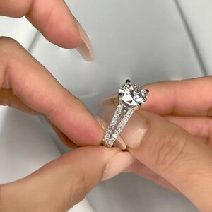 3.5 Carat Round Moissanite Solitaire Ring, 14K Gold Engagement Ring Split Shank , 4 prong Ring Stimulant Diamond Ring,14K White Gold Ring