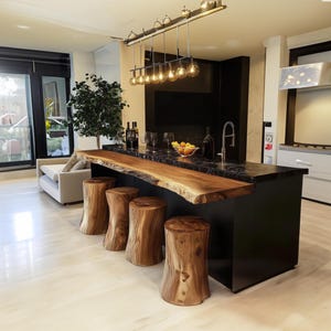 Mesa de bar rústica de altura de mostrador montada en la pared, mueble de pub de madera con borde vivo, decoración para el hogar, regalo de primer cumpleaños, mesa de mostrador personalizada