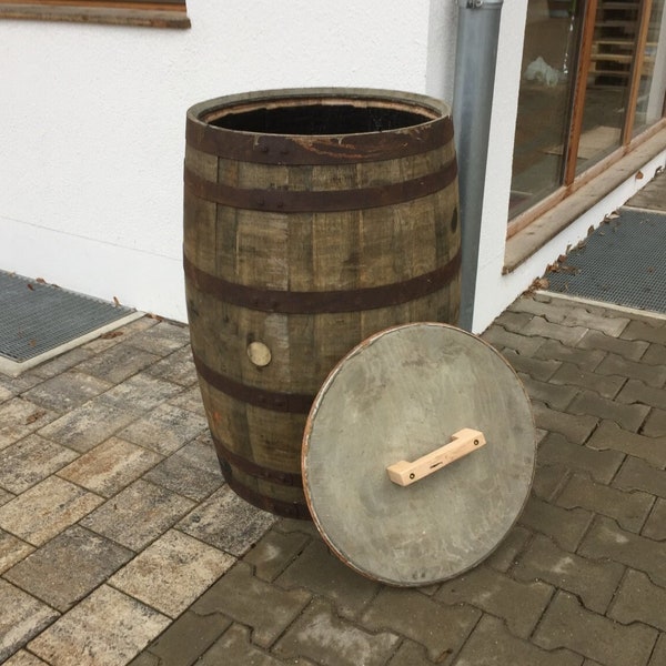 Holzfass Regentonne gebrauchtes Whiskyfass Eichenfaß Bourbonfaß 200 Liter Wasserfaß Regenfaß geöffnet optional mit Deckel und Messinghahn