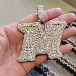 Colgante de hip hop con diamantes, colgante de moissanita VVS1 personalizado con diamantes, joyería para hombre, joyería de hip hop para rapero, colgante con letra inicial