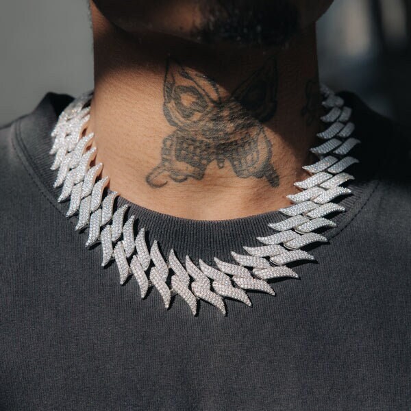 Spiked iced shop out chain
