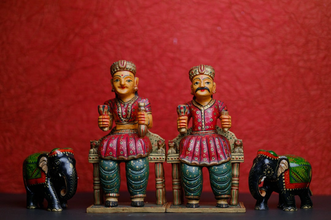 King & Queen - Traditional Burdwan Wood Craft Handpainted Sculpture (Tiny, Set of 2) 38
