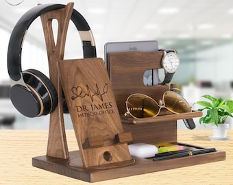 Personalized Gift for Residency on Medical School Graduation, New Doctor Gift. Engraved Headphone Holder with Heartbeat and Doctor Name