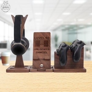 Personalized Game Gift for Gamers on Birthday, Level Age Unlocked. Unique Game Gadget to Organize Gaming Accessories Style & Clutter-free