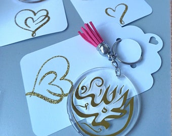 Personalized Arabic keychains with name made in permanent vinyl / Islamic gift / gift for mom / personalized gifts
