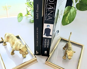 Pair of tiger bookends, book end, Design with paintings and toy animals, Minimalist bookends Art