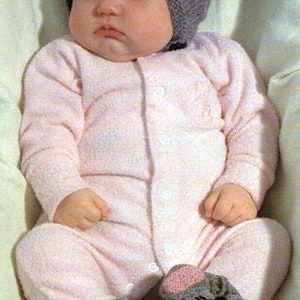 Baby Mouse Hat and Shoes - Bootees, cute pattern in DK (*ply) Light worsted. Knitting Pattern-  Fits 6-12 Months, Download PDF
