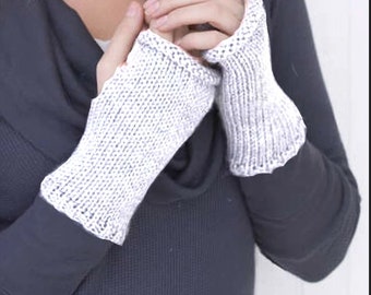 KNITTING PATTERN -very easy Beginners fingerless gloves- wrist warmers- Aran wool- 7" long- Instant download