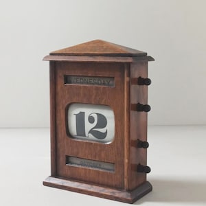 Antiker englischer Ewiger Kalender aus Holz, um 1910, Edwardian desk-top perpetual calendar
