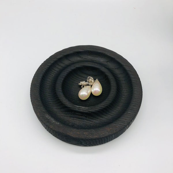 Handmade wooden jewellery flat bowl made of ash wood in yakisugi style/ Handmade wooden ring dish / Black elegant ring dish