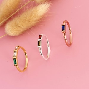 Baguette Birthstone Ring, Multi Family Birthstone Ring, Mothers Ring with Birthstones, Personalized Birthstone Ring, Gift For Mom