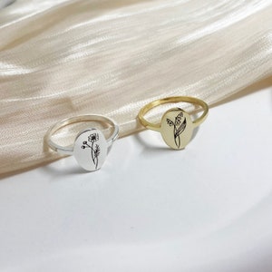 Birth Flower Ring, Floral Ring, Signet Ring, Personalized Ring, Dainty Mom Ring, Birthday Gift, Minimalist Ring, Gift for Her