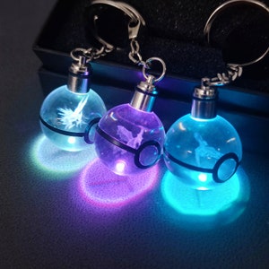 Llavero LED de cristal de Pokémon, llavero de bola de cristal personalizado, llavero de Pokeball de 30MM, regalos de Pokémon imagen 4