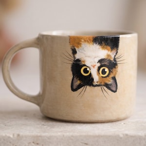 Katzenbecher, handgefertigte Keramik-Kaffeetasse, Becher mit schwarzer Katze, Becher mit dreifarbiger Katze, süßes Geschenk für Katzenliebhaber, lustige Teetasse mit Katzenmotiv