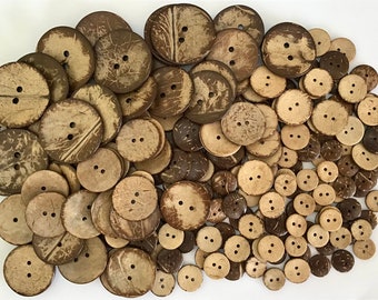 200 botones de coco, de 15 mm a 45 mm de diámetro, con 2 agujeros, color beige-marrón natural, mezcla grande.