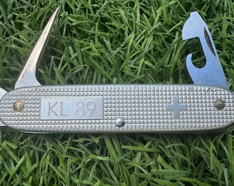 Army pocket knife KL 89 Dutch “Royal Army” 1989 Victorinox.