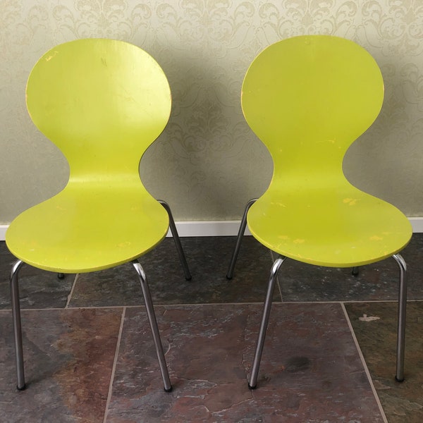 2 x RONDO Kids high chair green Design Erik Jorgensen.