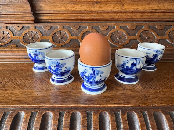 6 niederländische handbemalte Delft-Blau-Eierbecher