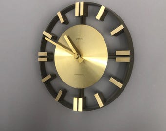 An extremely rare vintage find is this KIENZLE CHRONOQUARTS 70/80s clock.
