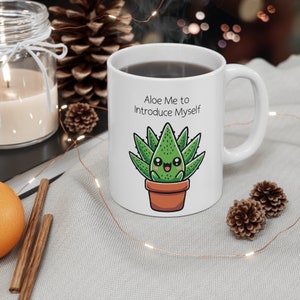 Aloe Vera Pun Mug – “Aloe Me to Introduce Myself” | Funny Plant Mug Gift, Cute Botanical Coffee Cup, Quirky Tea Mug for Friend