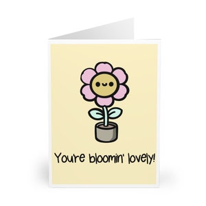 Tarjeta "Estás floreciendo", encantadora / Saludo con un lindo juego de palabras con flores / Tarjeta divertida y motivadora para ella o él / A6, 5x7 o A5 / KEOLIX
