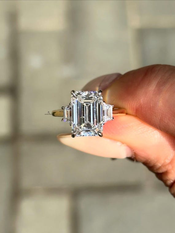 Emerald Cut 4.00 carat IGI Certified Lab Grown Diamond Three Stone Engagement Ring, Side Trapezoids, Handmade Solid Gold, Dual Tone Ring