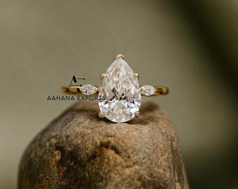 Anillo de oro macizo con tres diamantes en forma de pera de 2 quilates / Anillo de compromiso / Anillo de aniversario / Anillo de boda / Regalo para ella.