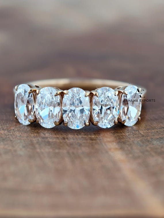 1.50 Carat Total Oval cut Diamond Eternity band | Lab Grown | Proposal Ring | Anniversary Ring | Engagement Ring for her