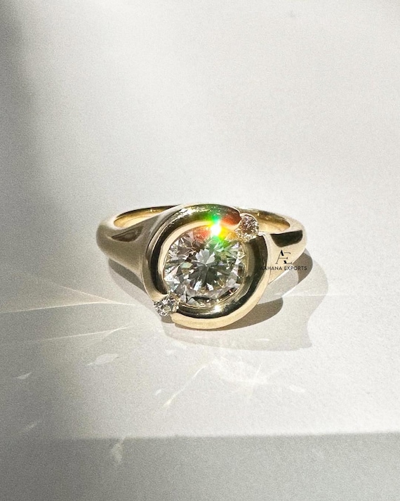 1 Carat Round E VVS2 Lab Grown Diamond Three Stone Ring / Round Shape Solitaire Stone Ring / High Set / 14k Gold Bezel Set Diamond set Bezel