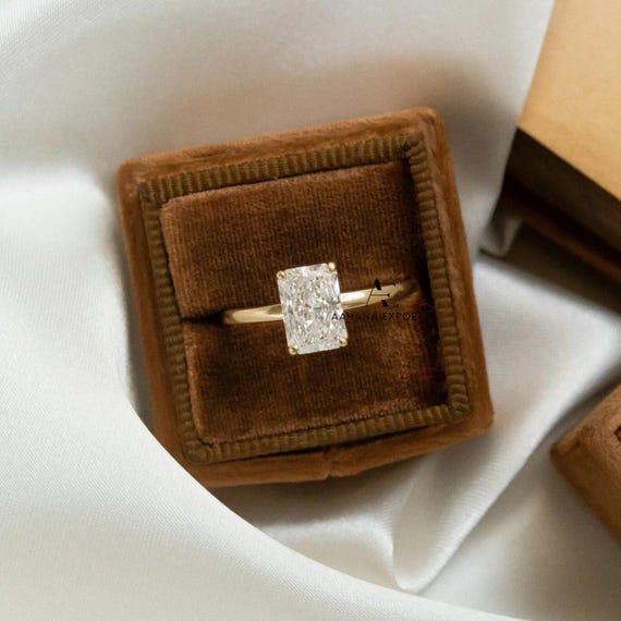 2 Carat Radiant Diamond, 2 Carat Diamond Ring, 2 carat Radiant Engagement Ring, Radiant Diamond Engagement Ring, Huge Diamond Ring.