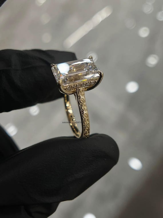Filigree Emerald Cut Lab-Grown Engagement Ring 3 CT Art Deco Engraved Band Solitaire Ring 14K Gold Hidden Halo Ring Promise Ring For Women