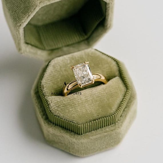 Solitaire Ring, 2 Ct Radiant Cut Lab-Grown Diamond Wedding Ring, Solid Yellow Gold Engagement Ring, Classic Set Anniversary Ring for her.