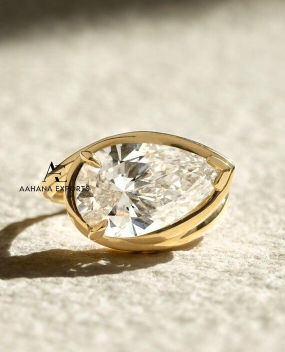 4 Carat Pear Cut Lab Grown Diamond Solitaire Ring / HUGE 4CT Off Set Pear Shape Lab Created Diamond Engagement Ring / Wedding Ring For Her.