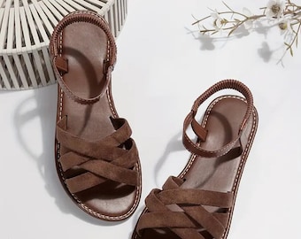 Stylish Women's Summer Crisscross Flat Sandals - Comfortable Slip On Beach Shoes