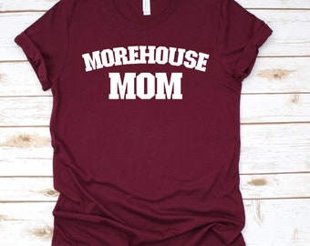 Morehouse College - Personalisiertes Familie Unisex Jersey Kurzarm-T-Shirt - Mann, Mama, Papa, Tante, Alumni, Oma, Opa Shirt - Heimkehr
