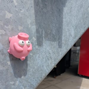 3D Printed Pig Geocache Container: Micro/Nano Size with Log & Magnet