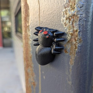 Micro o nano geocaché Jumping Spider: contenedor de geocaching impreso en 3D con registro e imán