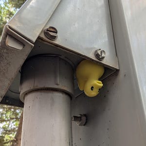Ducky micro or nano geocache - 3d printed geocaching container with log and magnet