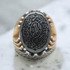 Handcrafted Silver Islamic Ring with Hadid Stone – Quranic Verses & Unique Muslim Gift Ayetel Kürsi Engraved on The Hadid Gem آیه الکرسی