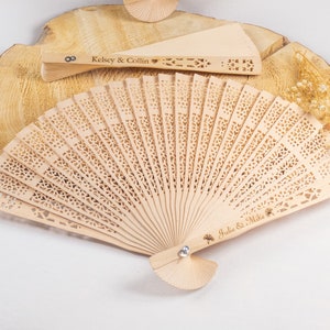 Personalized Wooden Fan，Customized Wedding Fans for Guests，Chinese Fans  Folding Fan for Women，Personalized Wedding Fans (Customized,100pcs)