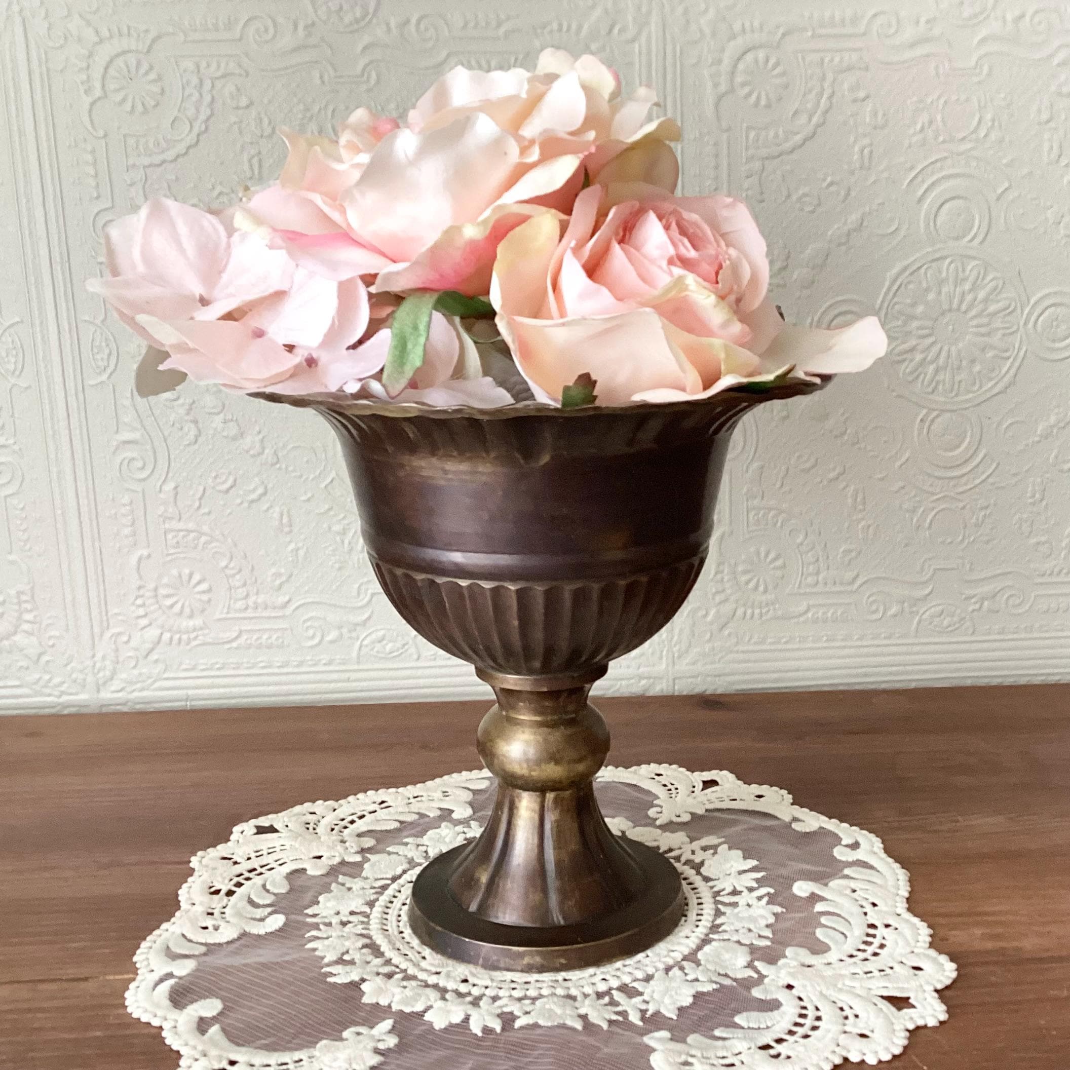 Vase-coupe Sur Piédestal En Laiton - Vintage, Centre De Table