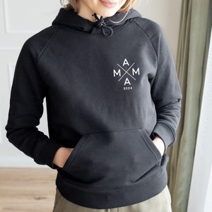 Sweat-shirt MAMA personnalisé avec prénoms d'enfants, sweat à capuche bio pour maman, cadeau pour la meilleure maman, fête des mères, révélation de grossesse, cadeau minimaliste pour maman image 1