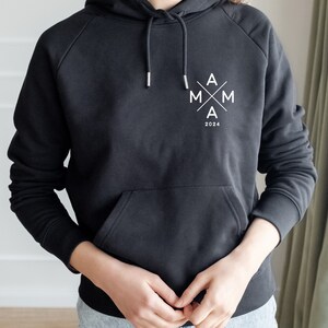 Sweat-shirt MAMA personnalisé avec prénoms d'enfants, sweat à capuche bio pour maman, cadeau pour la meilleure maman, fête des mères, révélation de grossesse, cadeau minimaliste pour maman image 2