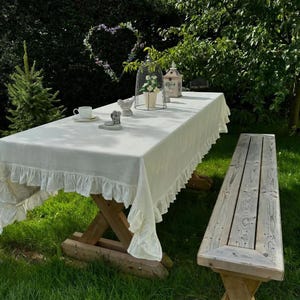 White Linen Tablecloth with Ruffle Edge, Elegant Wedding Table Decor, Farmhouse Tablecloth, Custom Size Rectangle or Round Table Linen