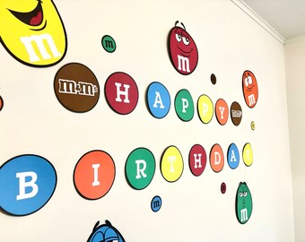 M&Mのハッピーバースデーバナー パーティーデコレーション用