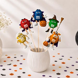 Halloween M&M-festutklippningar Middekorationspinnar för Halloweendekor M- och Ms-karaktärer Halloween-skyltar med nivåer mms godisbordsdekorationer