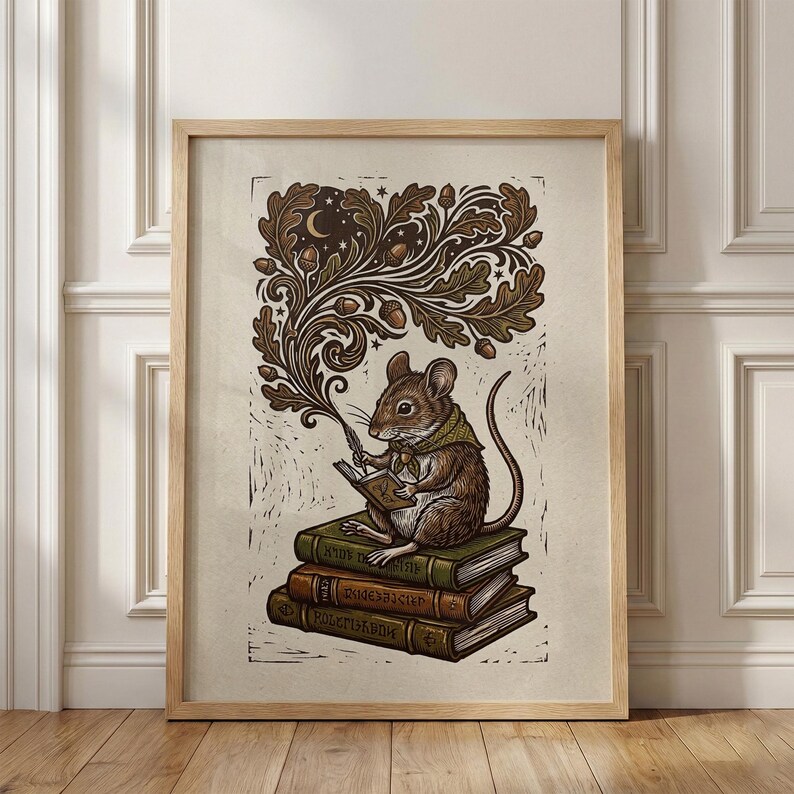 Lámina decorativa de pared con un ratón leyendo, ideal para amantes de los libros. Póster de biblioteca con un toque rústico y encantador. imagen 14