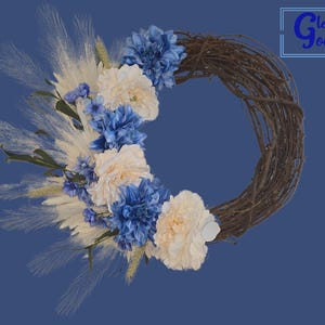 Corona floral de vid azul y crema, decoración de dalias para puerta de entrada, decoración de corona, decoración de oficina, regalo de corona, corona clásica, corona rústica