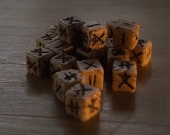 5 6-sided viking rune dice for RPG 3d print file